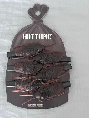 Hot Topic Gothic Cockroach Hair Clips Set 6 Pc Black Bug Roach Barrettes